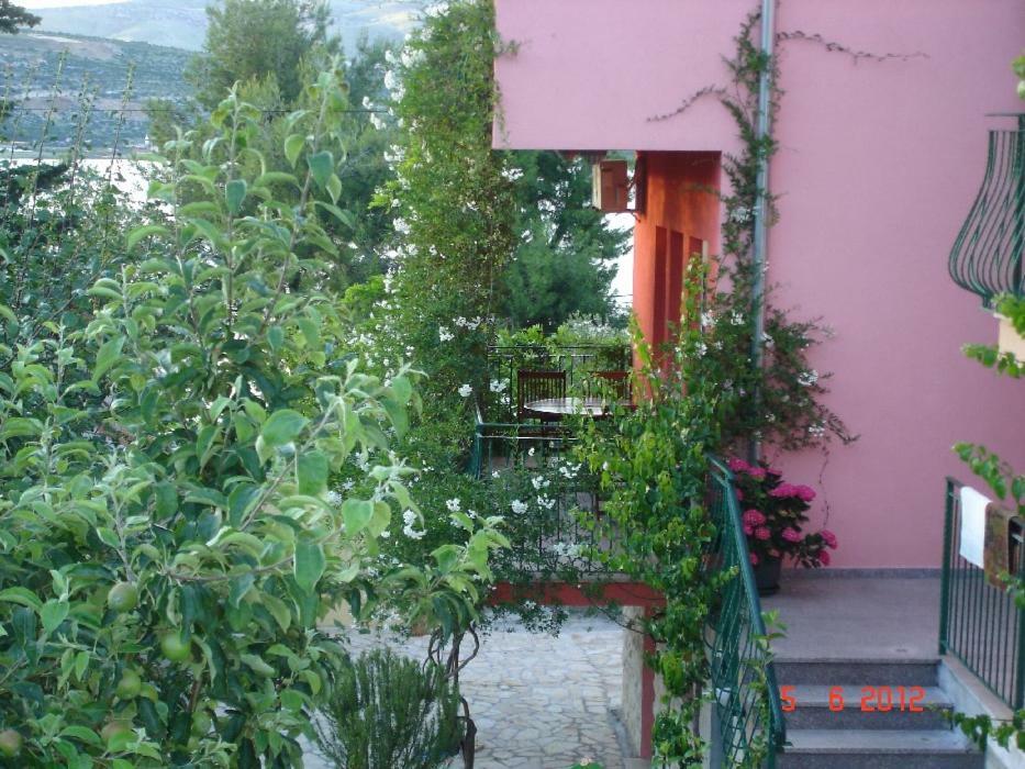 Apartmani Ante Trogir Exterior photo